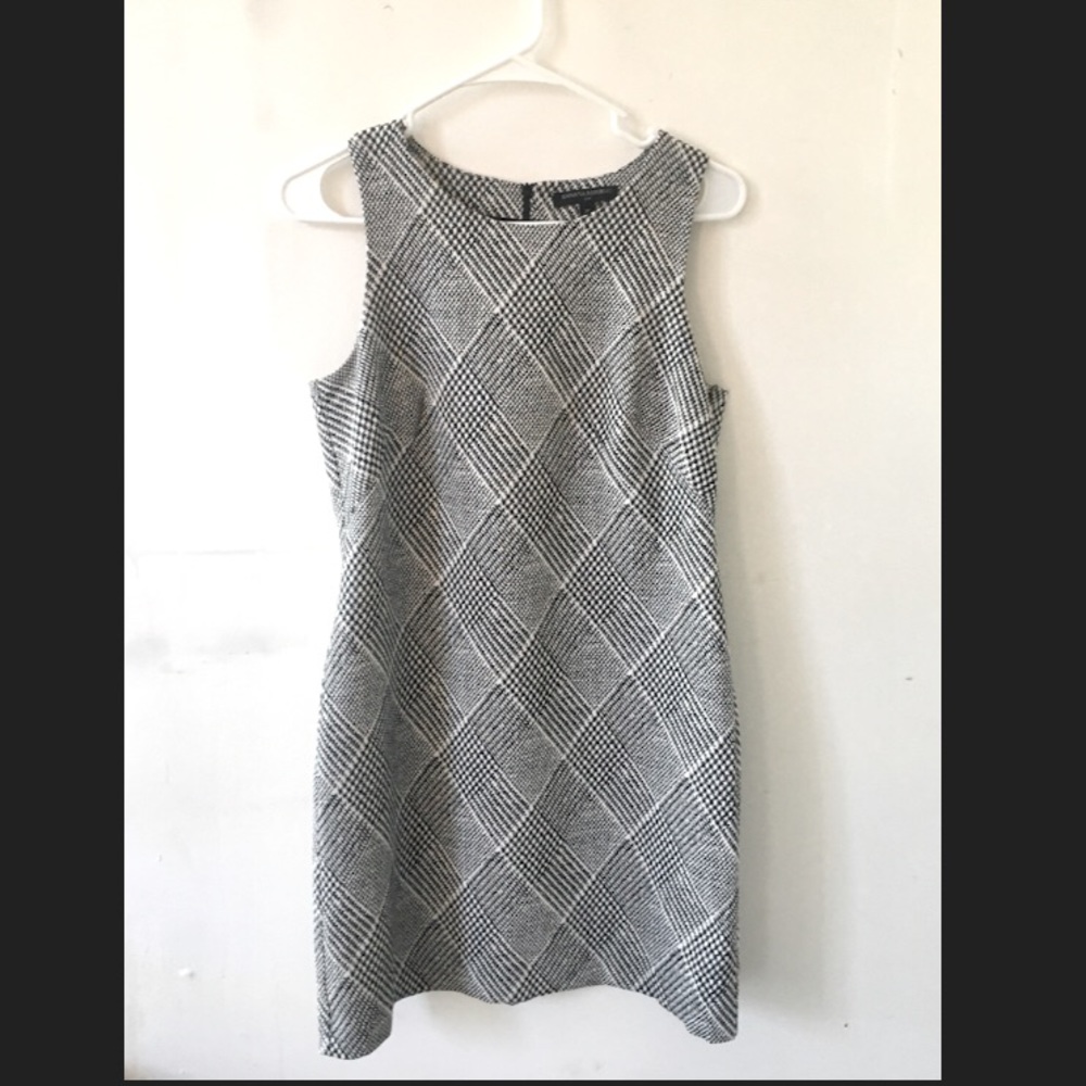 Banana Republic; size 2Petite; lightly worn